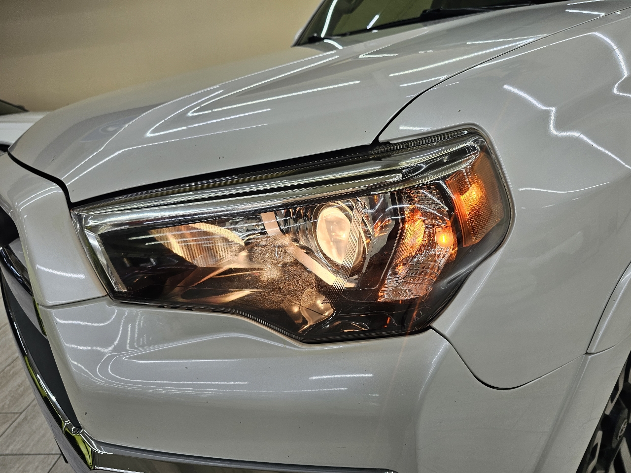 Toyota 4Runner Limited 2WD 2016