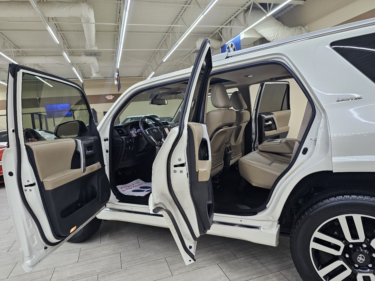 Toyota 4Runner Limited 2WD 2016