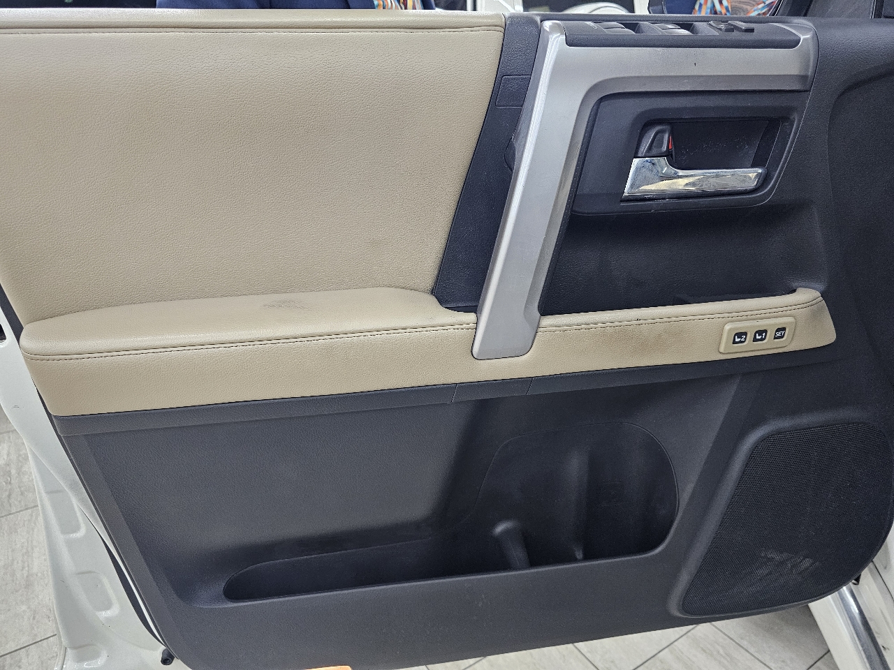 Toyota 4Runner Limited 2WD 2016