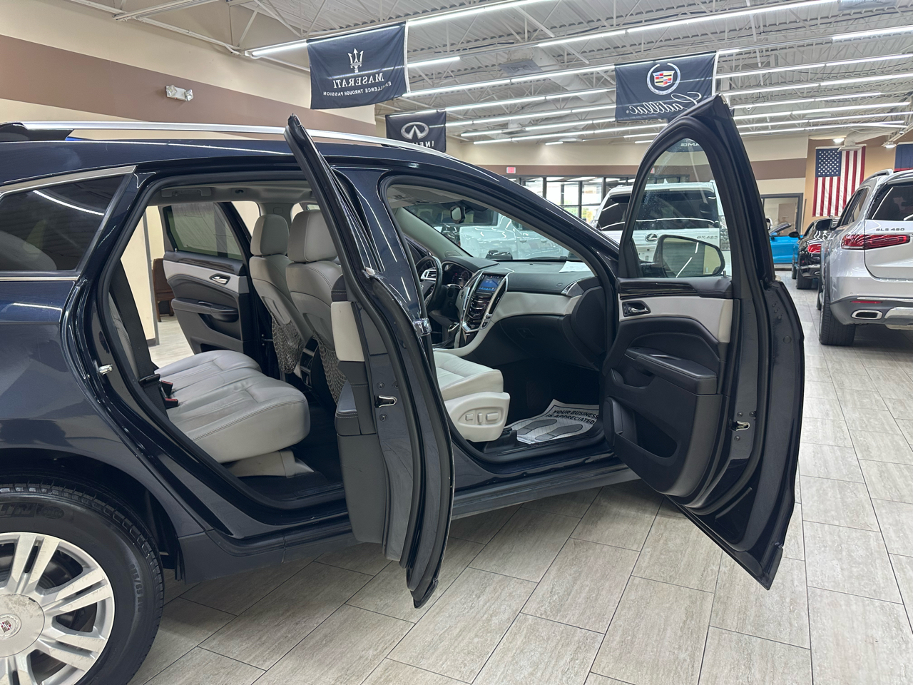 2015 Cadillac SRX Luxury photo 10