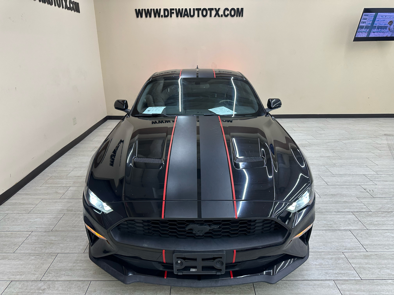 2020 Ford Mustang EcoBoost photo 4