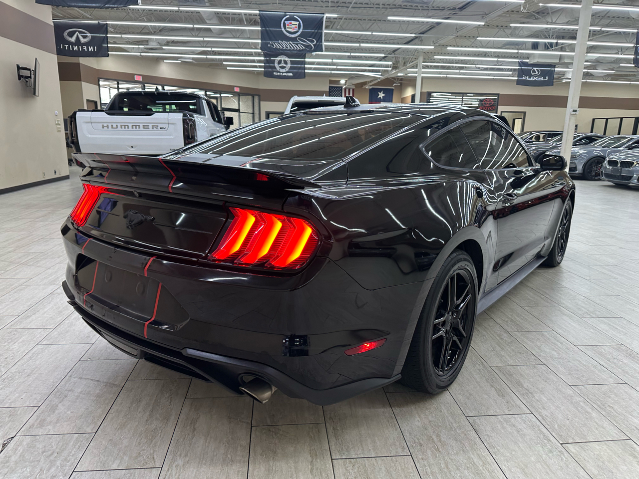 2020 Ford Mustang EcoBoost photo 7