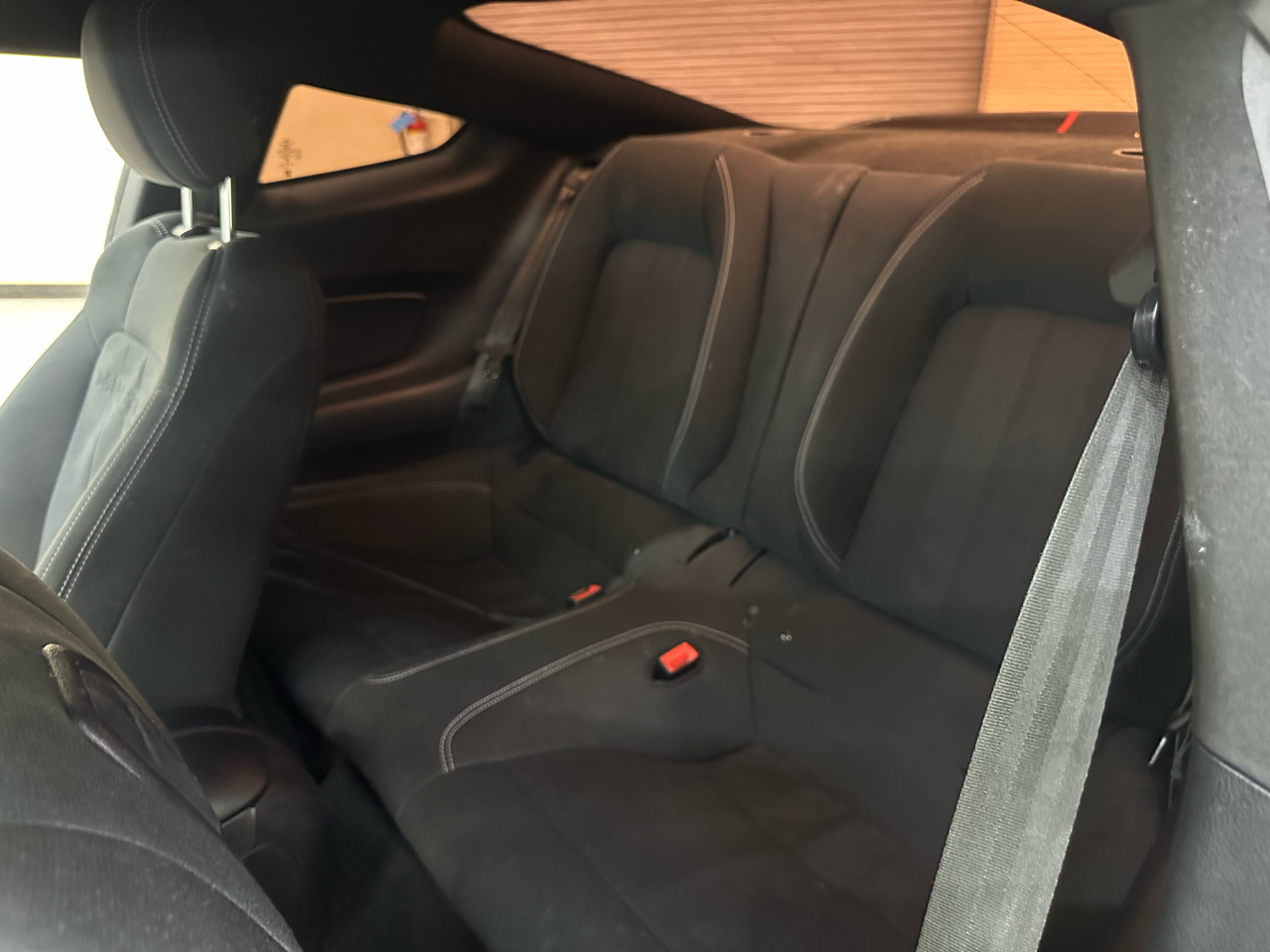 2020 Ford Mustang EcoBoost photo 31