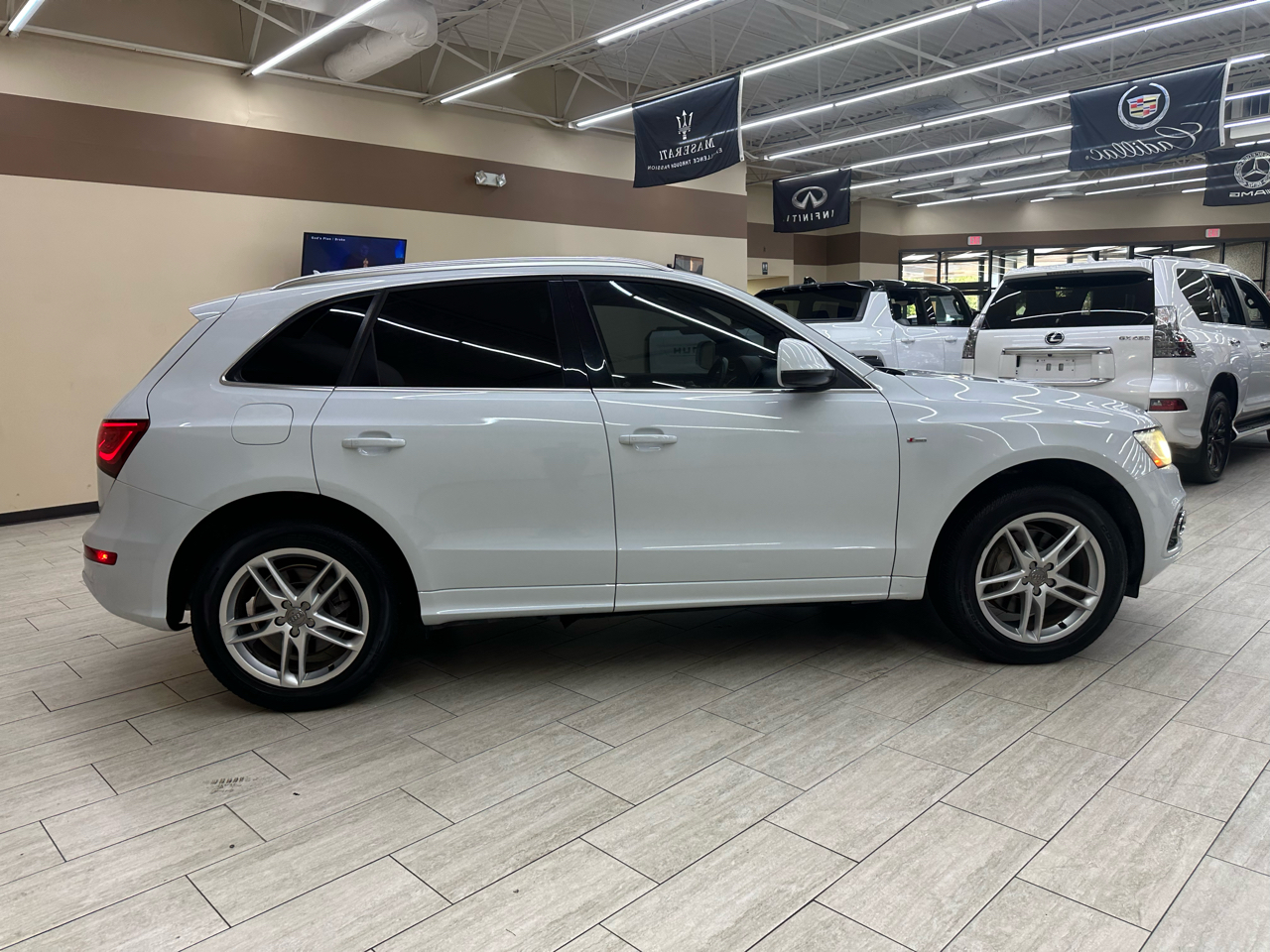 2013 Audi Q5 3.0T Prestige Premium photo 4