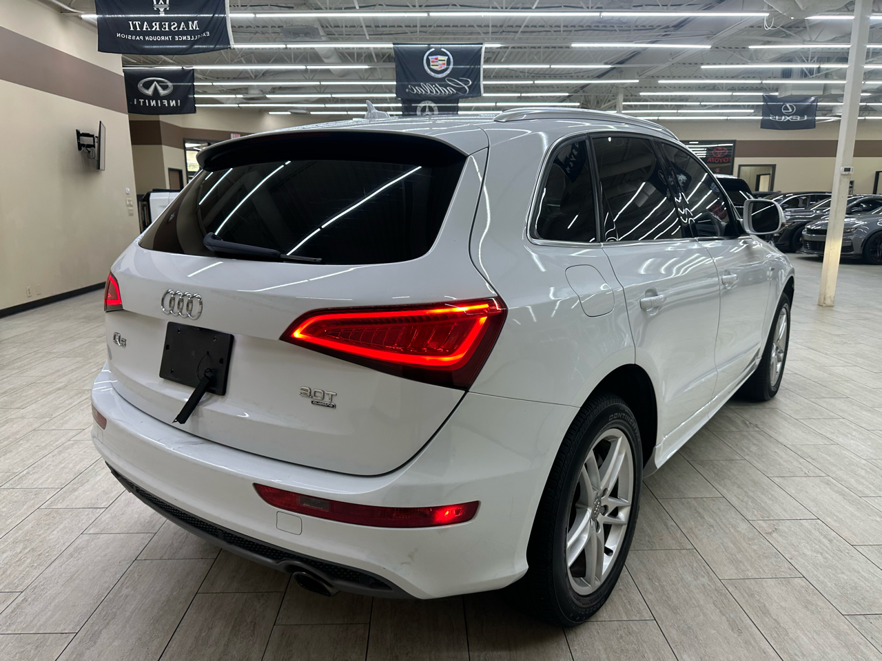 2013 Audi Q5 3.0T Prestige Premium photo 5