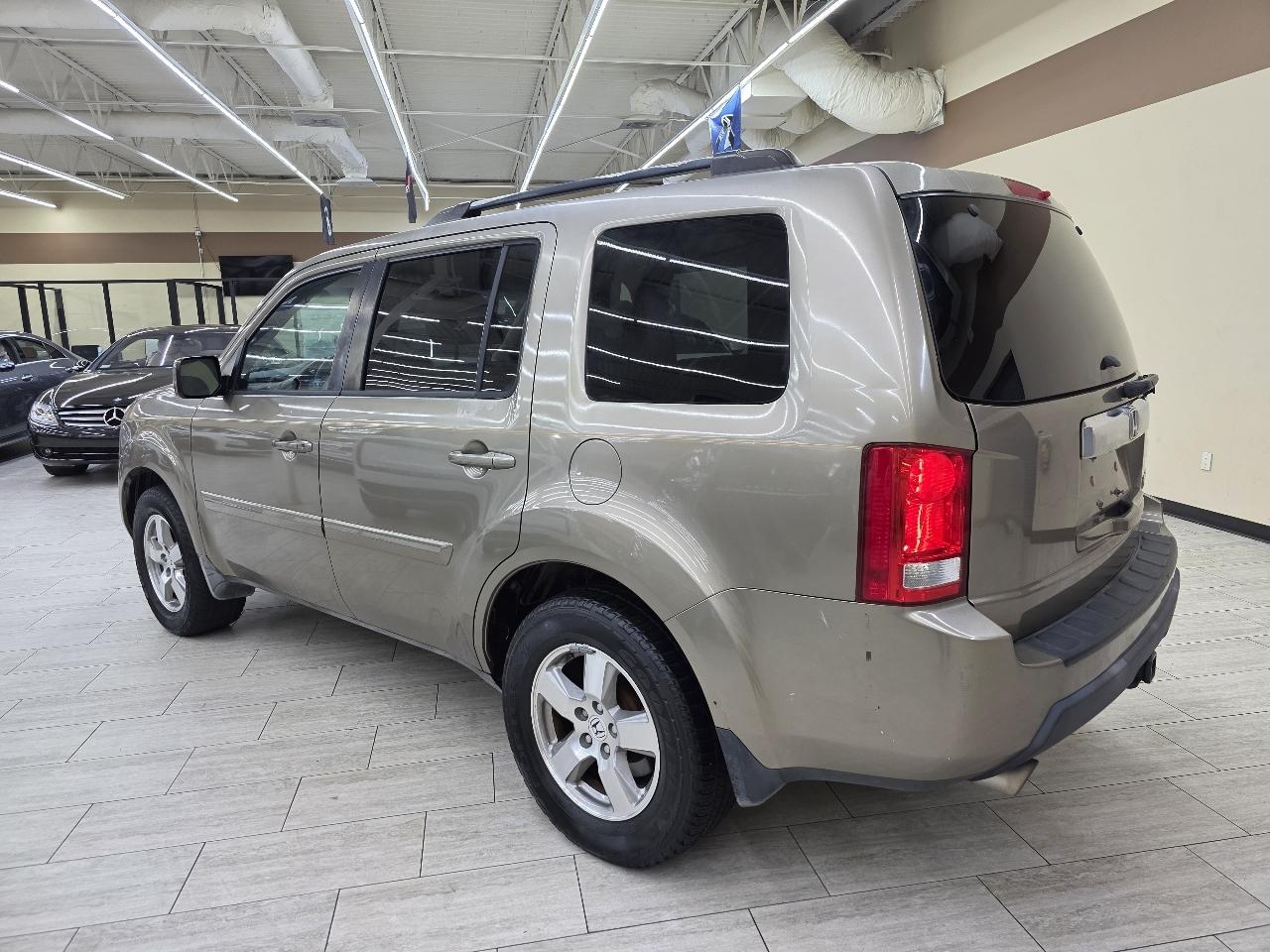 Honda Pilot EX 2WD 5-Spd AT 2011