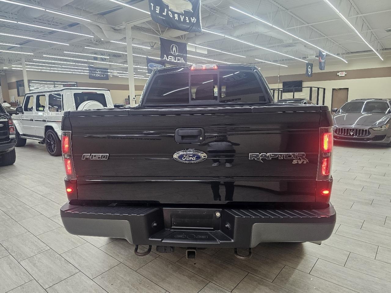 Ford F-150 SVT Raptor SuperCrew 5.5-ft. Bed 4WD 2012