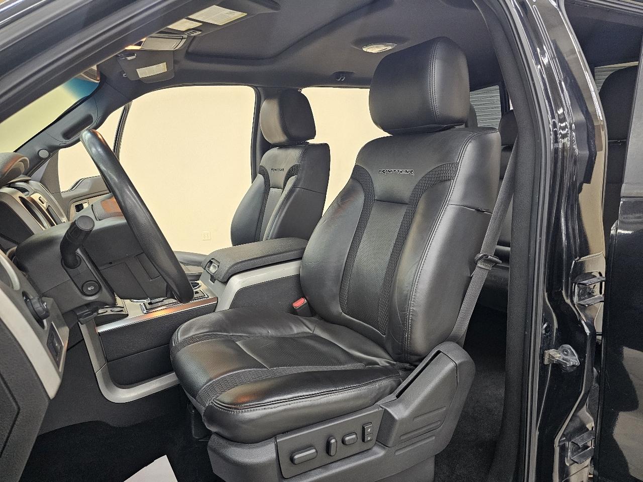 Ford F-150 SVT Raptor SuperCrew 5.5-ft. Bed 4WD 2012