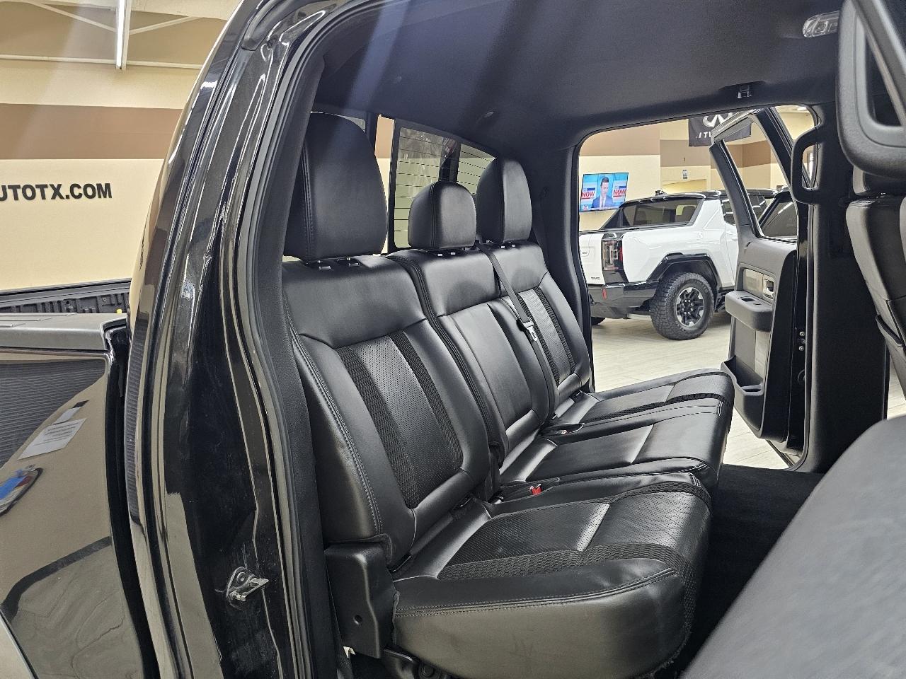 Ford F-150 SVT Raptor SuperCrew 5.5-ft. Bed 4WD 2012