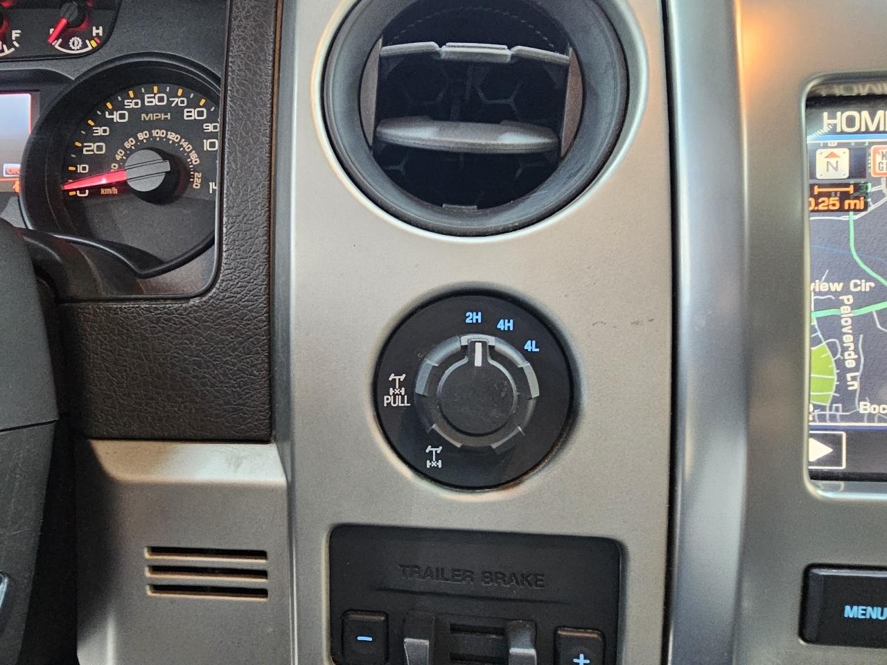 Ford F-150 SVT Raptor SuperCrew 5.5-ft. Bed 4WD 2012
