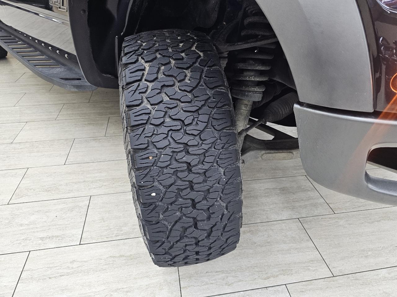 Ford F-150 SVT Raptor SuperCrew 5.5-ft. Bed 4WD 2012