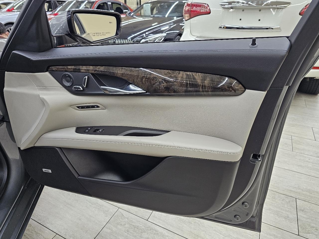 Cadillac CT6 3.6L Premium Luxury AWD 2017