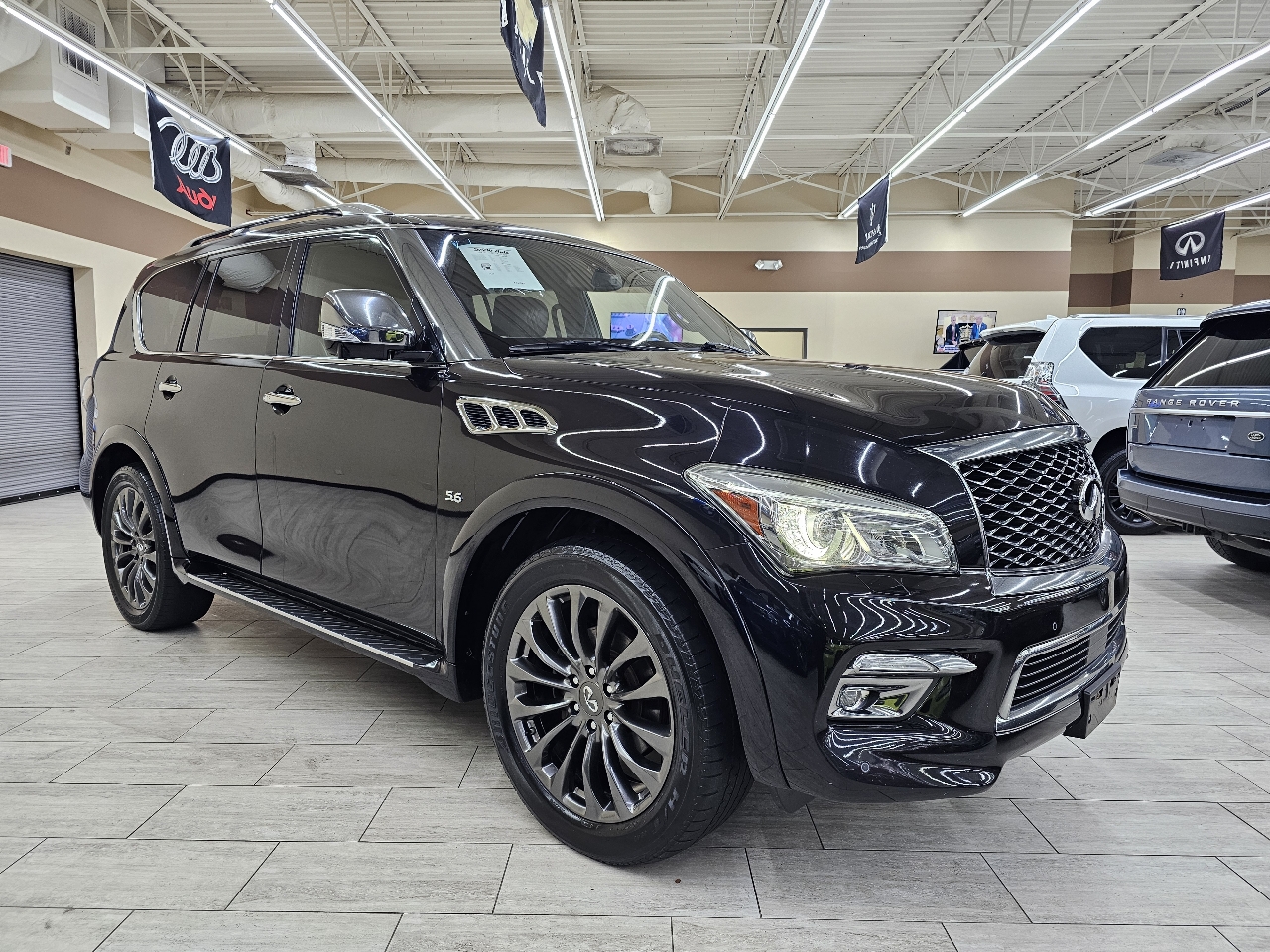 2015 Infiniti QX80 photo 4