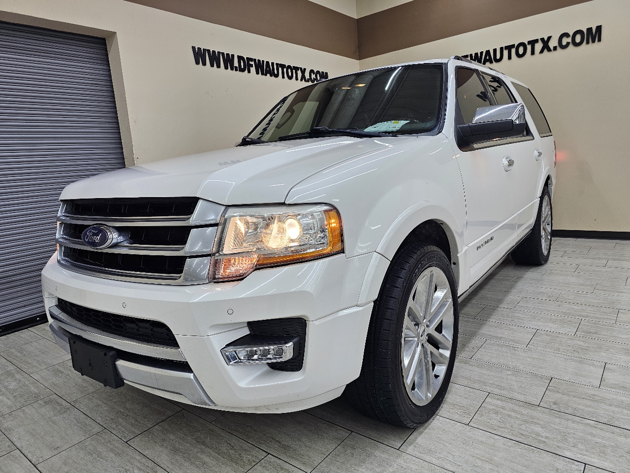 2015 Ford Expedition Platinum photo 2