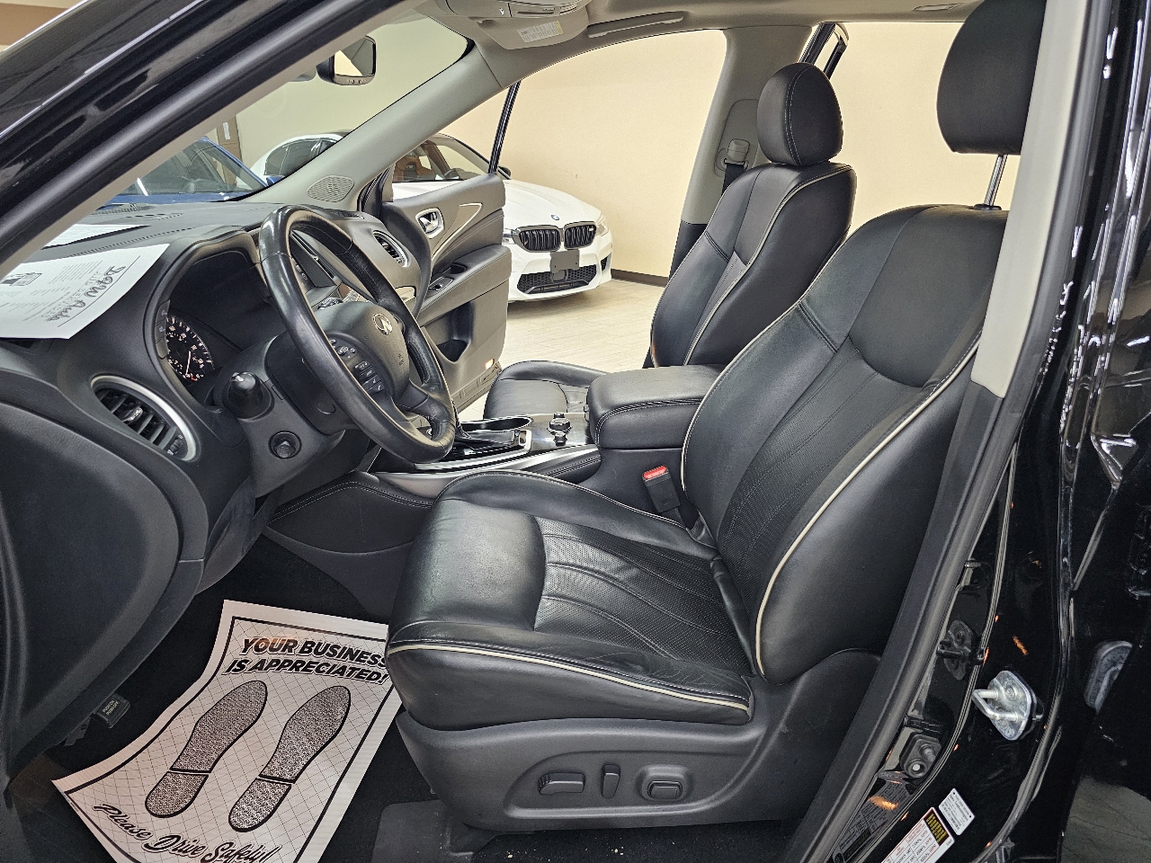 Infiniti QX60 Luxe 4D SUV FWD 2019 Infiniti QX60 Luxe 4D SUV FWD 2019