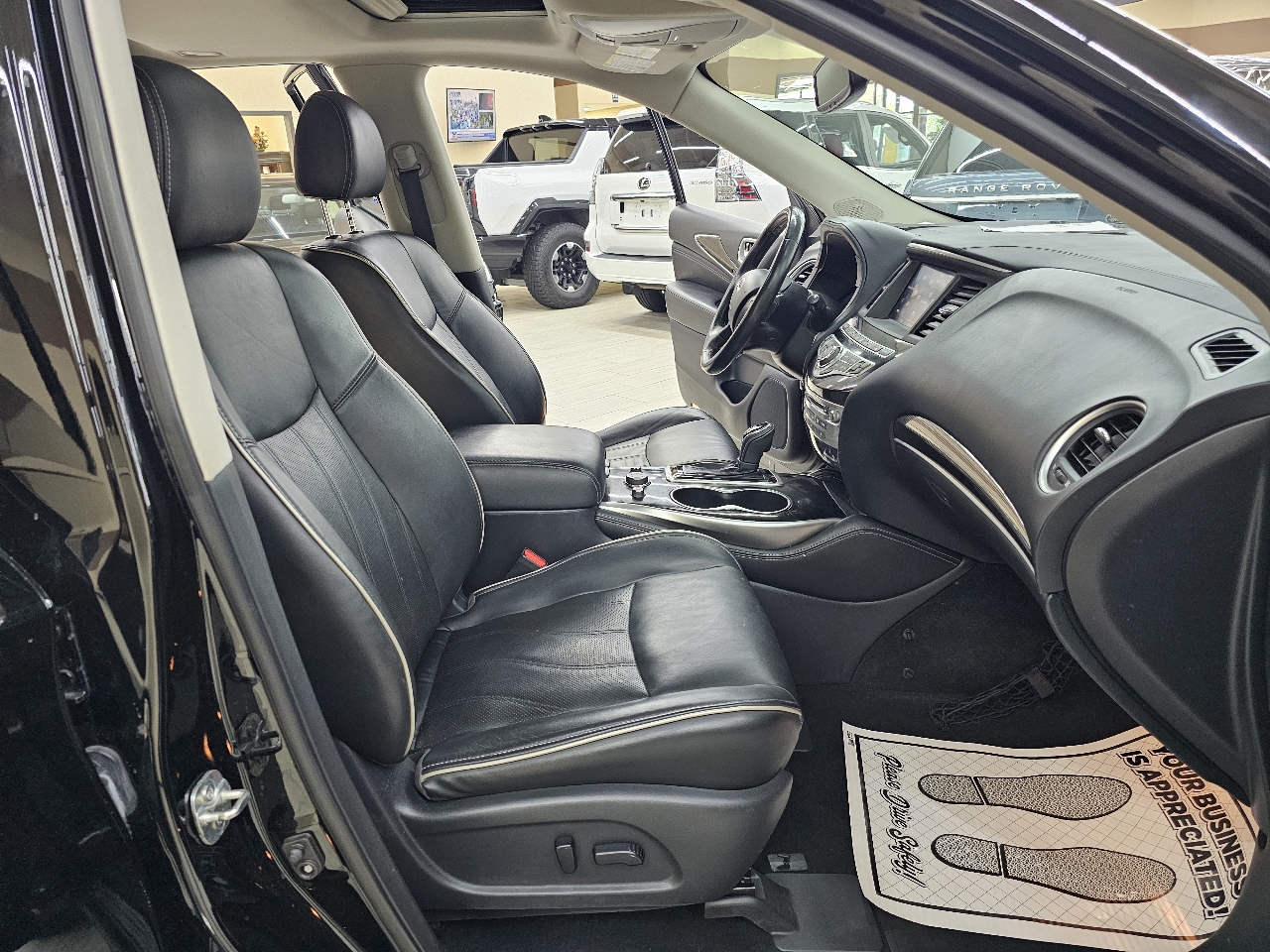 Infiniti QX60 Luxe 4D SUV FWD 2019 Infiniti QX60 Luxe 4D SUV FWD 2019