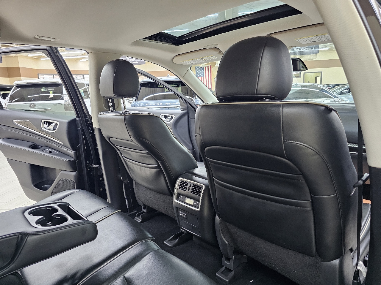 Infiniti QX60 Luxe 4D SUV FWD 2019 Infiniti QX60 Luxe 4D SUV FWD 2019