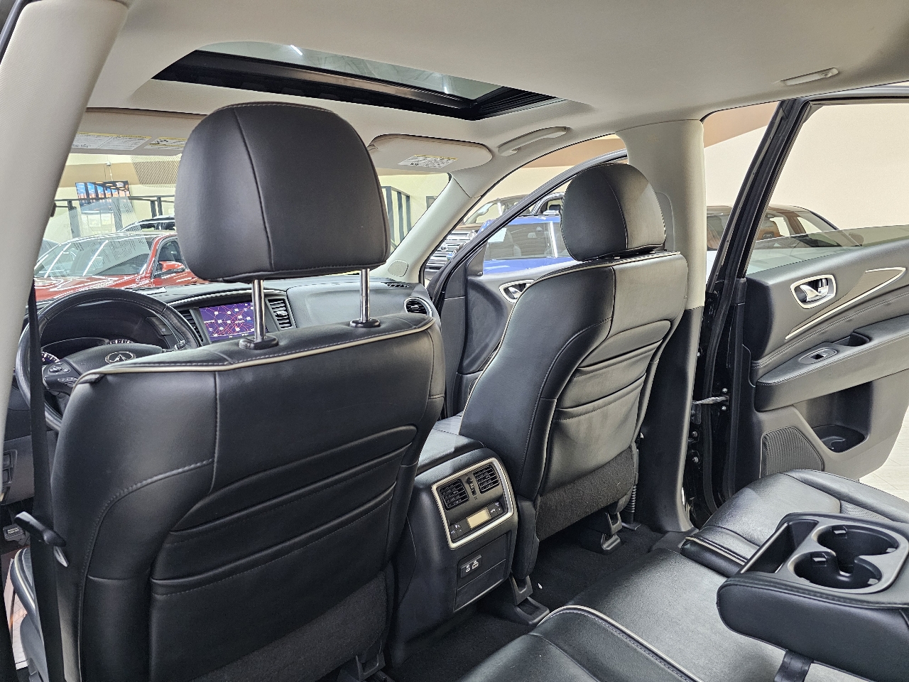 Infiniti QX60 Luxe 4D SUV FWD 2019 Infiniti QX60 Luxe 4D SUV FWD 2019