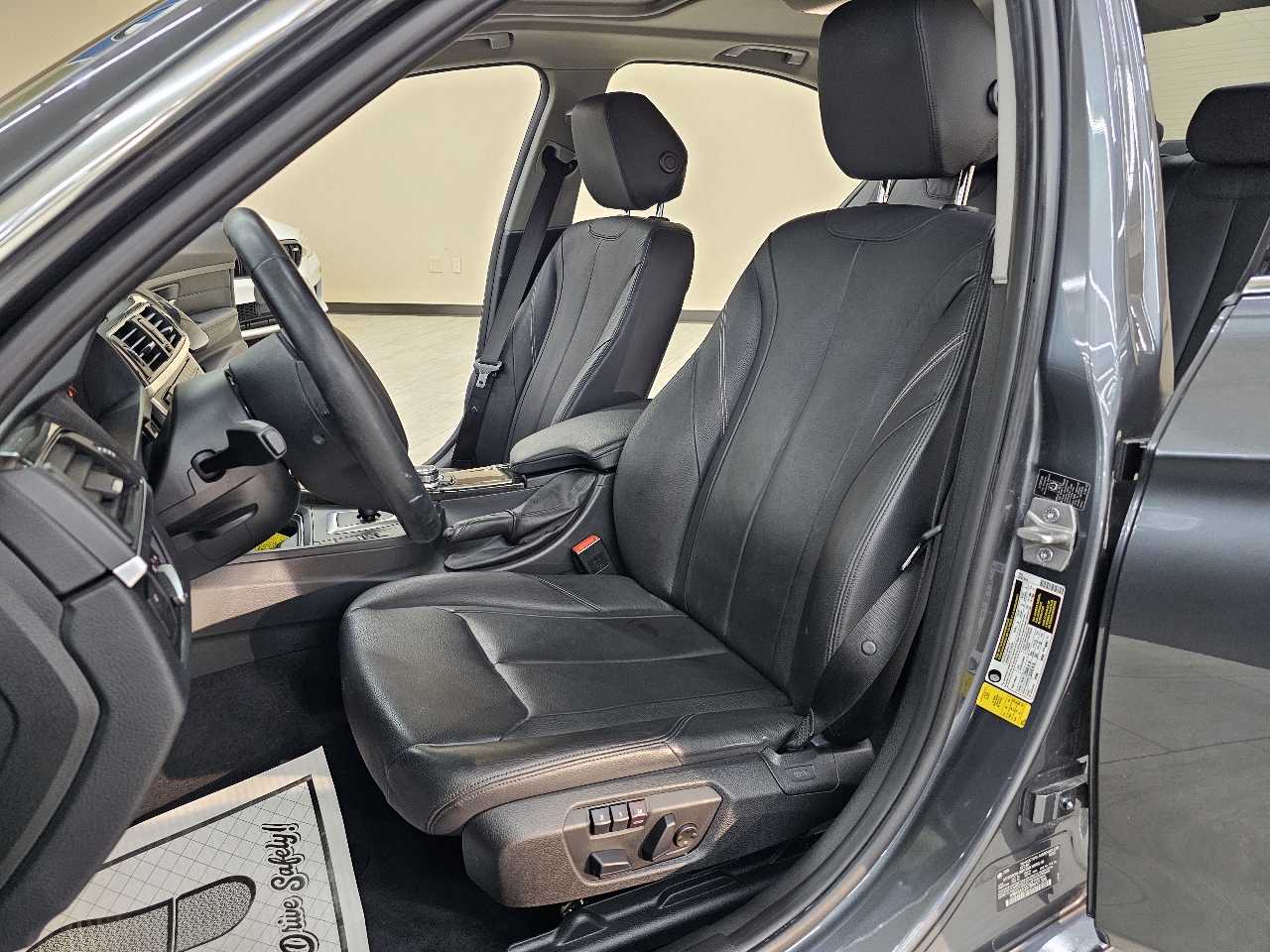 BMW 3-Series 328i Sedan 2013 BMW 3-Series 328i Sedan 2013