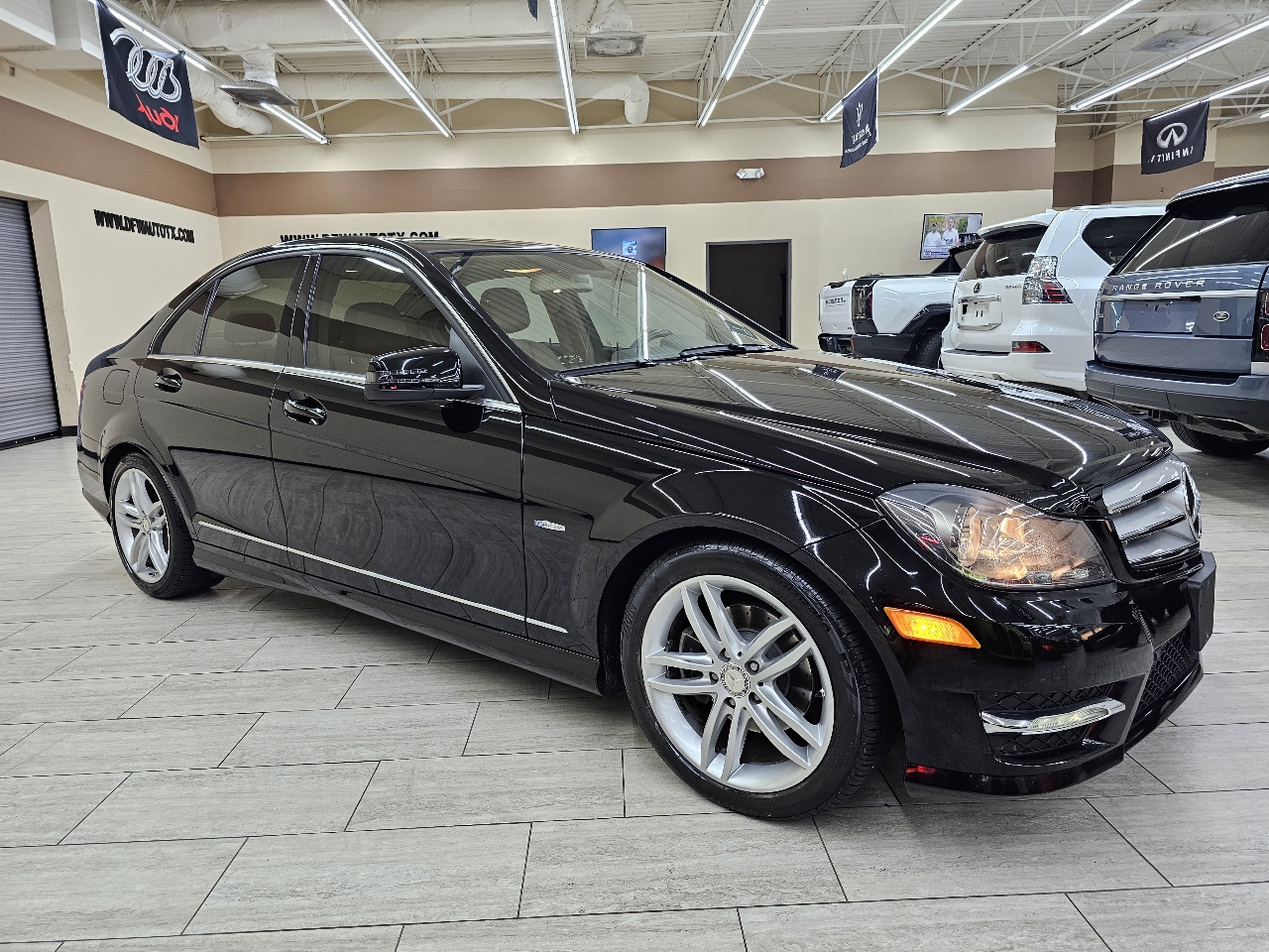 Mercedes-Benz C-Class C250 Luxury Sedan 2012 Mercedes-Benz C-Class C250 Luxury Sedan 2012