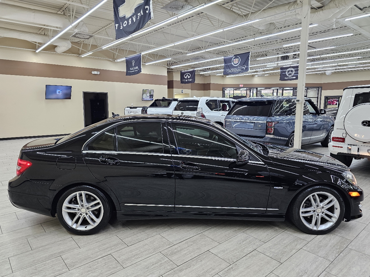Mercedes-Benz C-Class C250 Luxury Sedan 2012 Mercedes-Benz C-Class C250 Luxury Sedan 2012