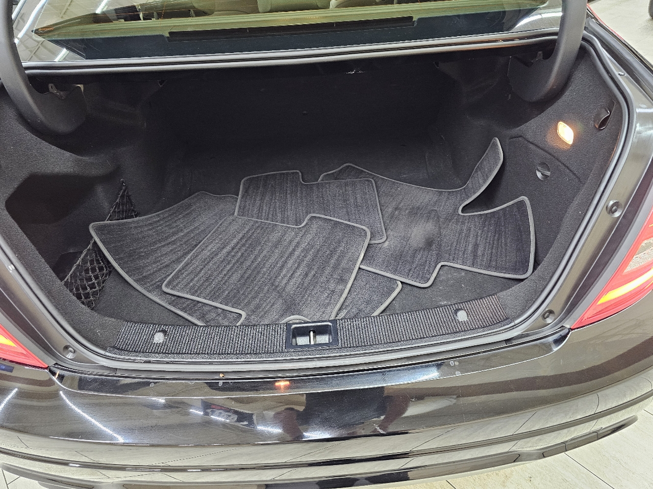 Mercedes-Benz C-Class C250 Luxury Sedan 2012 Mercedes-Benz C-Class C250 Luxury Sedan 2012