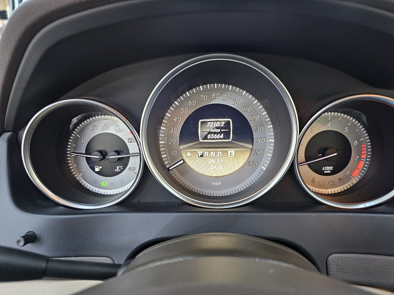 Mercedes-Benz C-Class C250 Luxury Sedan 2012 Mercedes-Benz C-Class C250 Luxury Sedan 2012