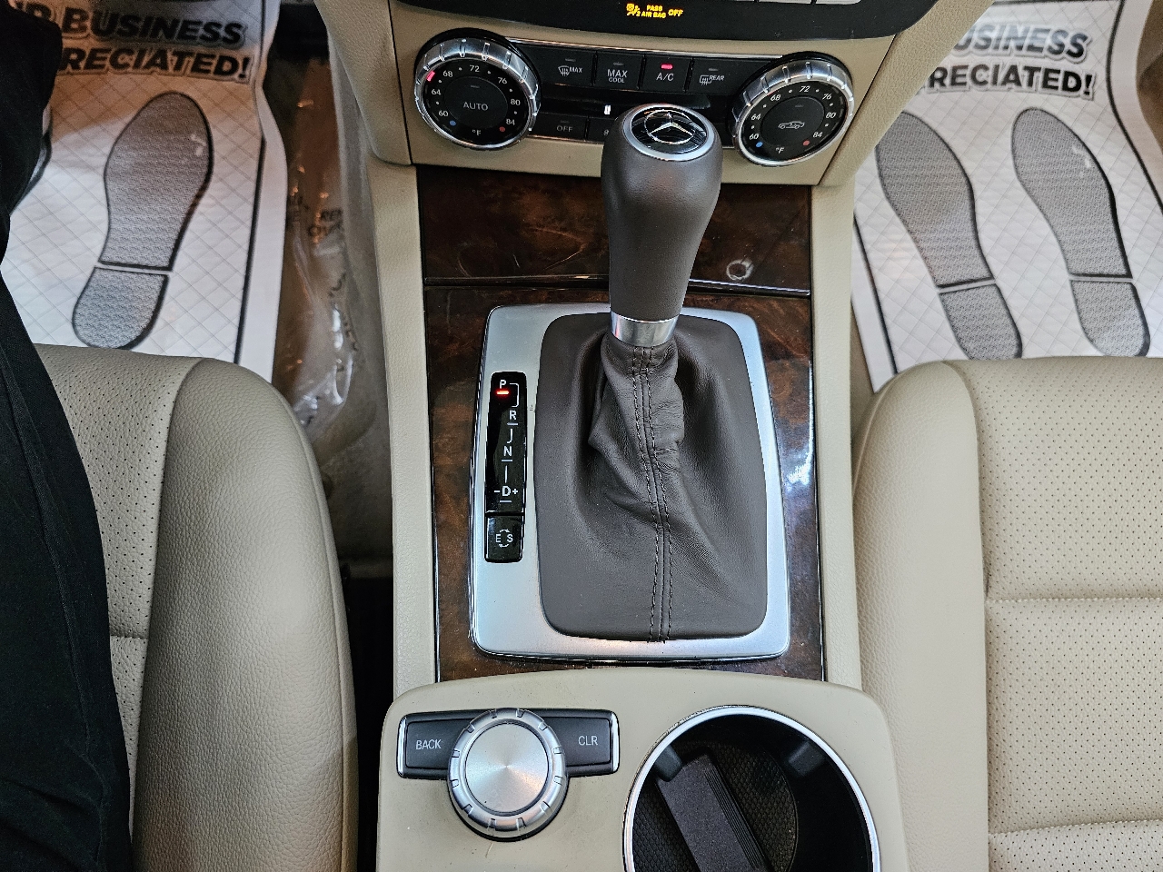 Mercedes-Benz C-Class C250 Luxury Sedan 2012 Mercedes-Benz C-Class C250 Luxury Sedan 2012