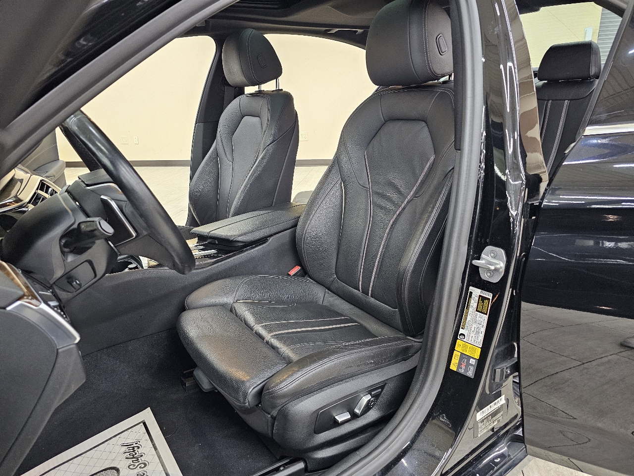 BMW 5-Series 530e iPerformance 2018 BMW 5-Series 530e iPerformance 2018