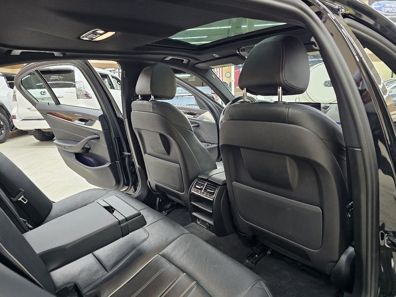 BMW 5-Series 530e iPerformance 2018 BMW 5-Series 530e iPerformance 2018