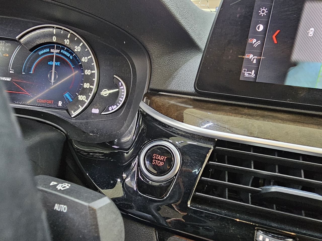 BMW 5-Series 530e iPerformance 2018 BMW 5-Series 530e iPerformance 2018