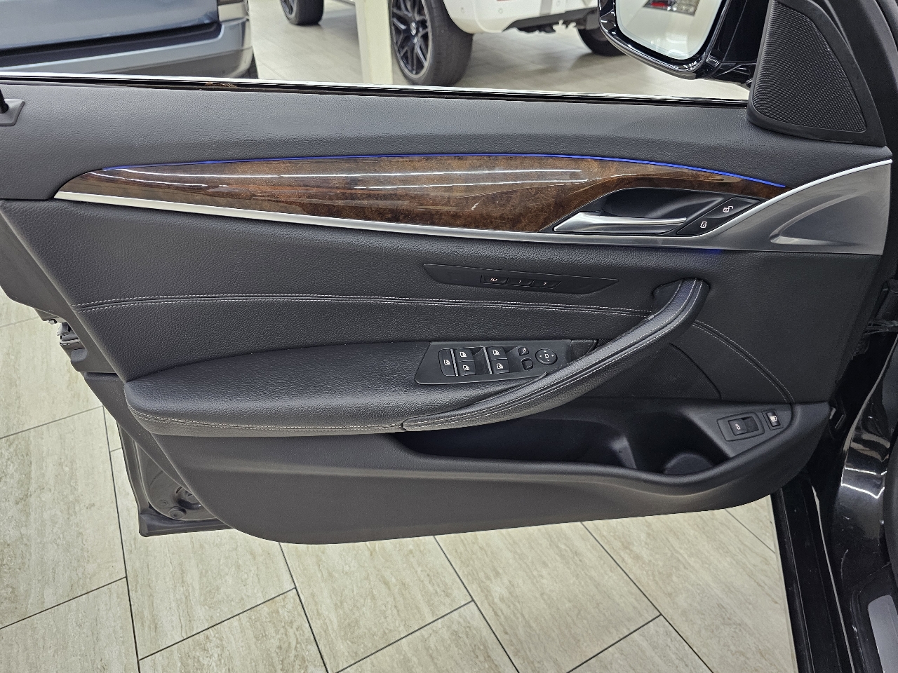 BMW 5-Series 530e iPerformance 2018 BMW 5-Series 530e iPerformance 2018