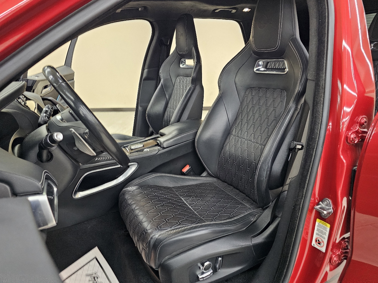 Jaguar F-Pace SVR 2019 Jaguar F-Pace SVR 2019