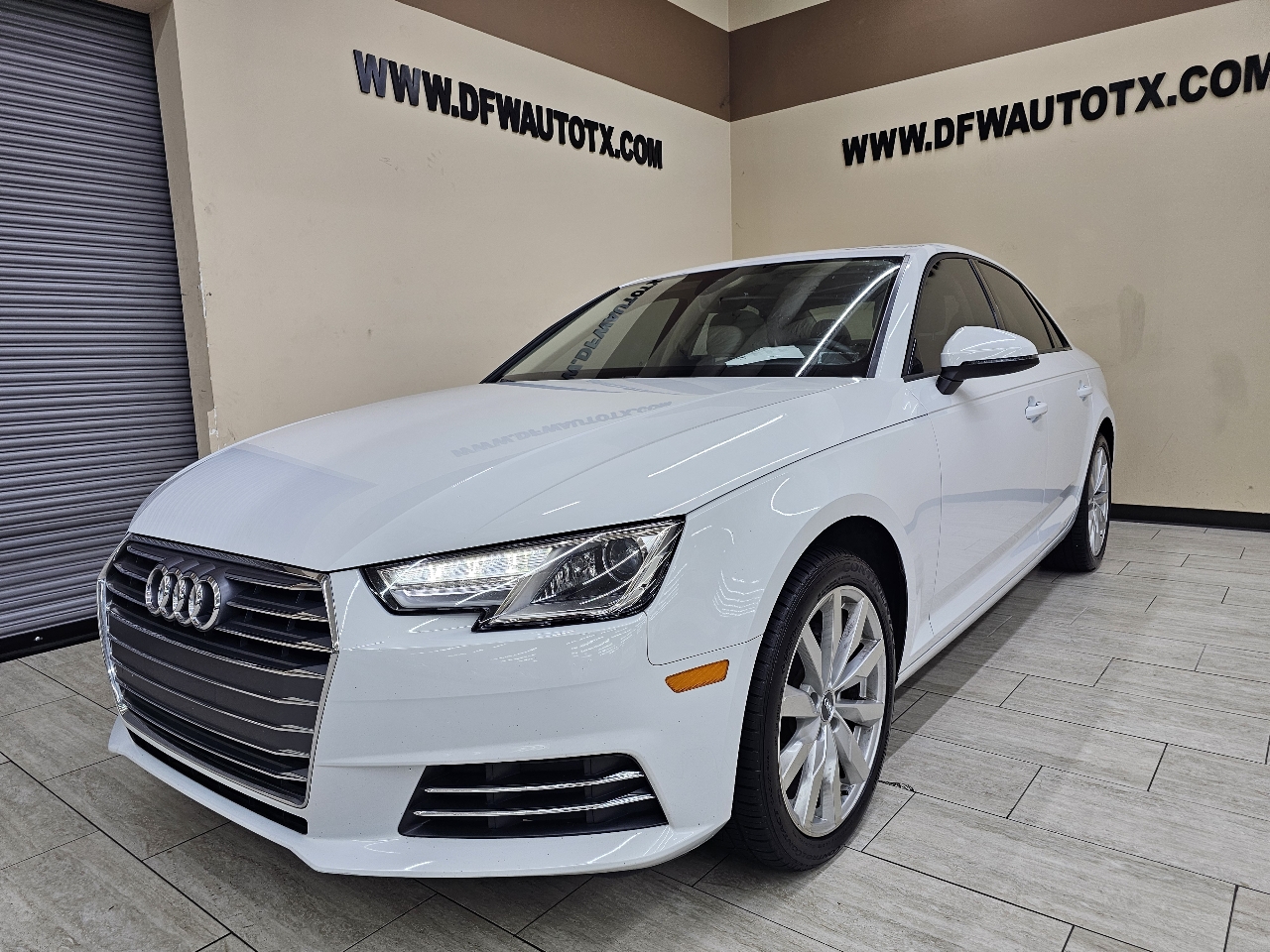 Audi A4 2.0T Premium Sedan 2017 Audi A4 2.0T Premium Sedan 2017