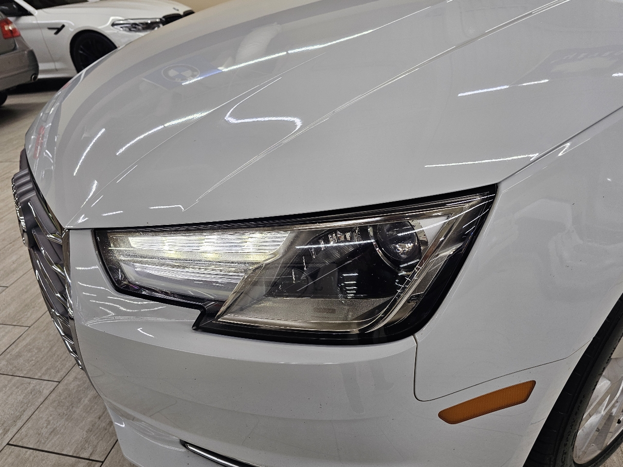 Audi A4 2.0T Premium Sedan 2017 Audi A4 2.0T Premium Sedan 2017