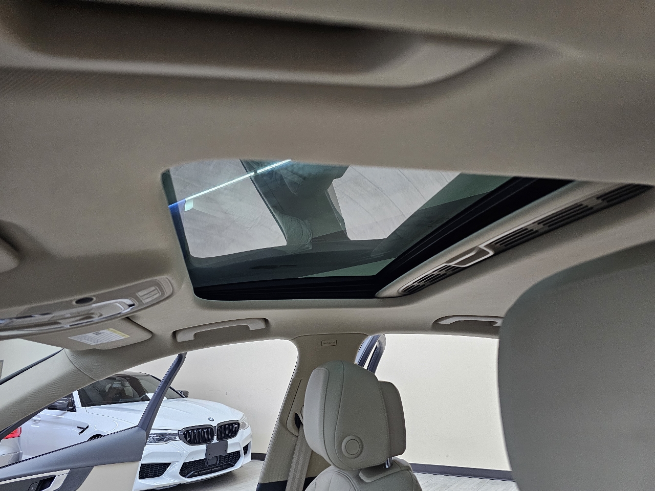 Audi A4 2.0T Premium Sedan 2017 Audi A4 2.0T Premium Sedan 2017