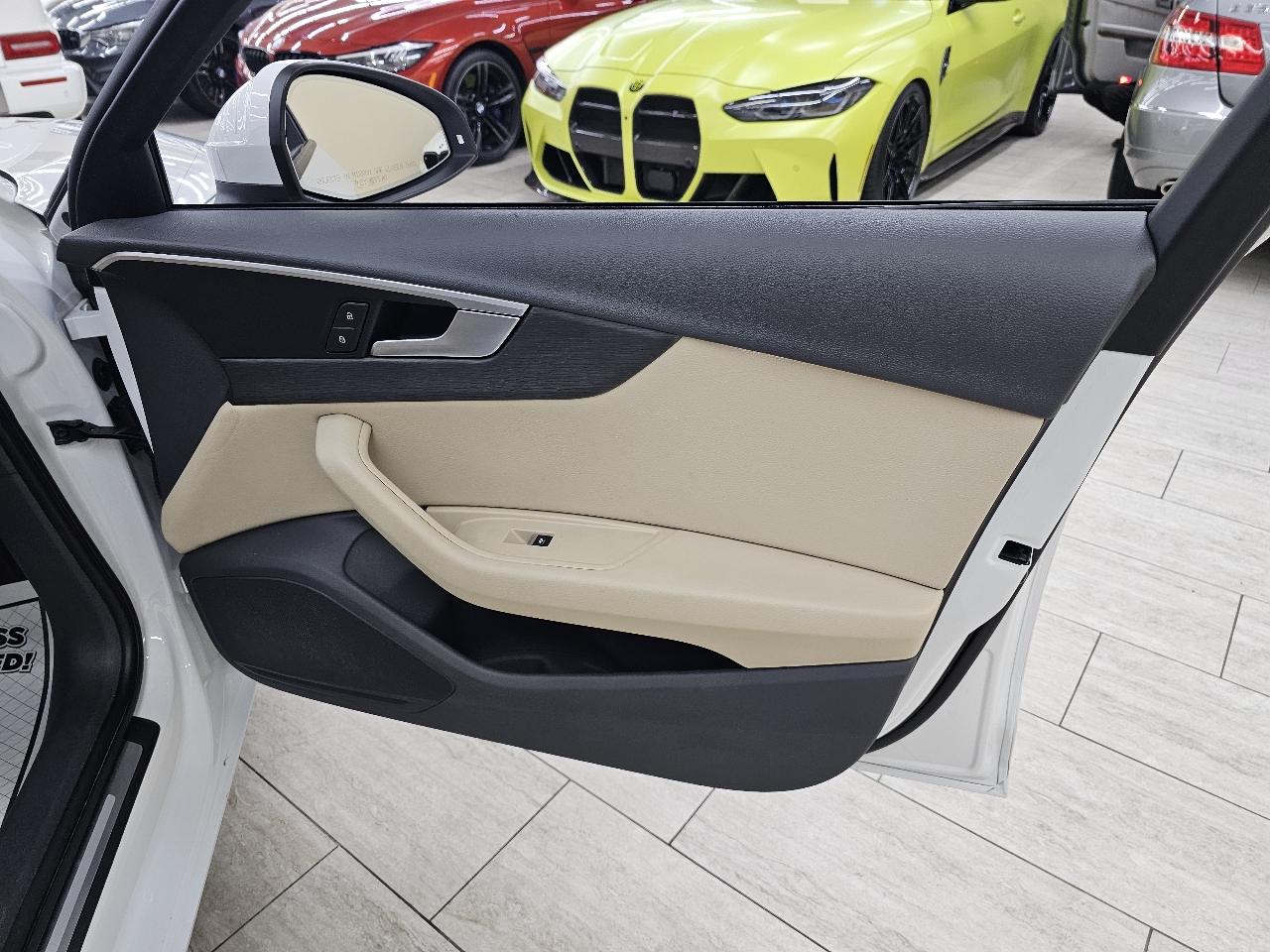 Audi A4 2.0T Premium Sedan 2017 Audi A4 2.0T Premium Sedan 2017