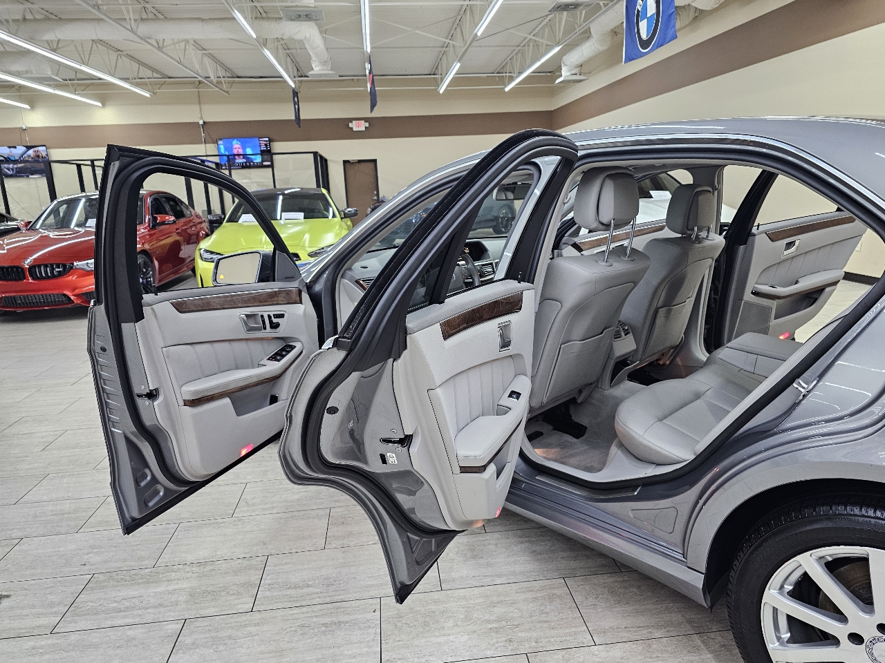 Mercedes-Benz E-Class E350 BlueTEC Sedan 2012 Mercedes-Benz E-Class E350 BlueTEC Sedan 2012