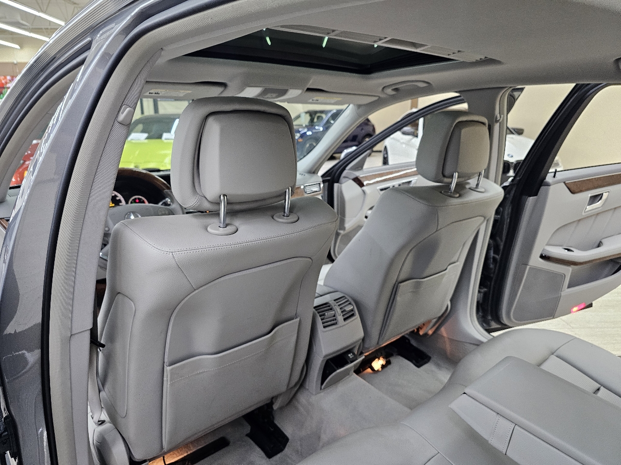 Mercedes-Benz E-Class E350 BlueTEC Sedan 2012 Mercedes-Benz E-Class E350 BlueTEC Sedan 2012