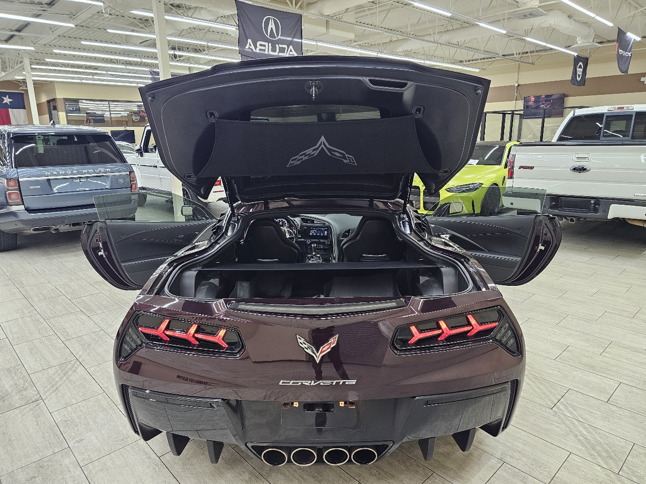 Chevrolet Corvette 2LT Coupe Automatic 2017 Chevrolet Corvette 2LT Coupe Automatic 2017