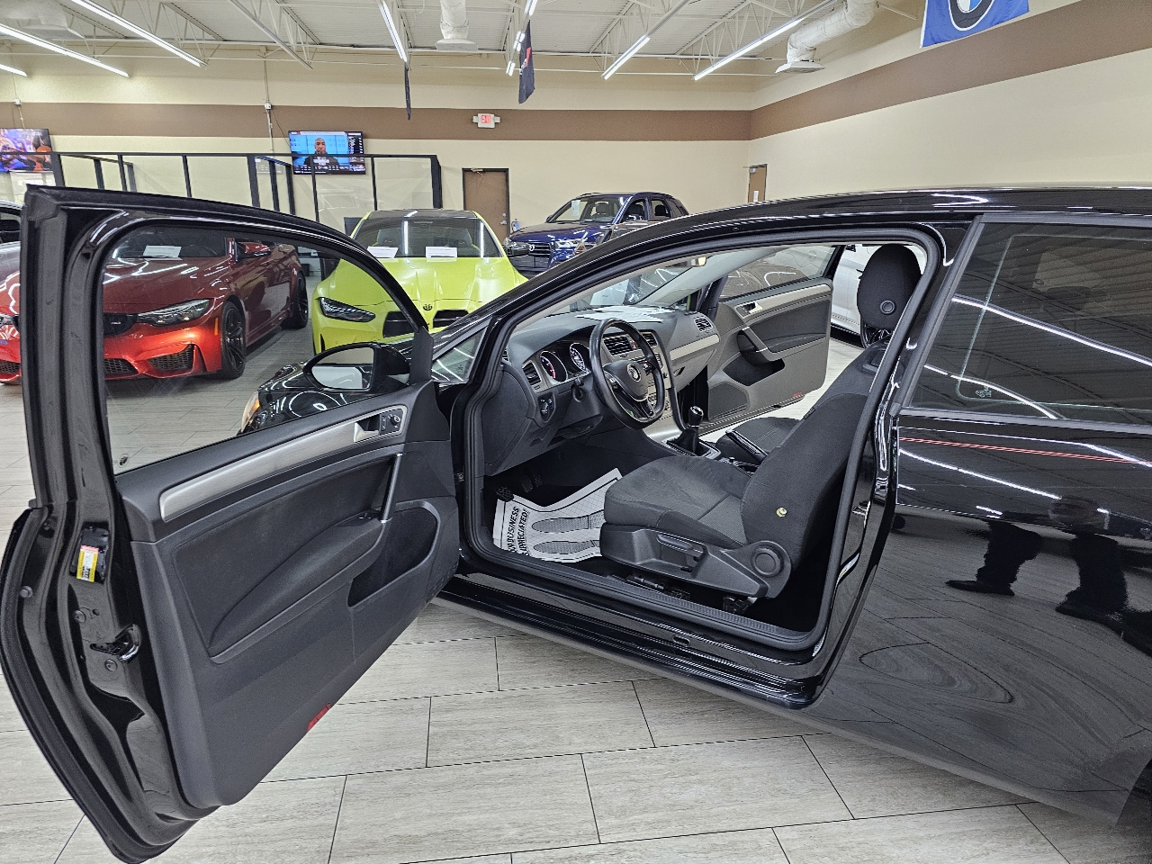 Volkswagen Golf  2016 Volkswagen Golf  2016