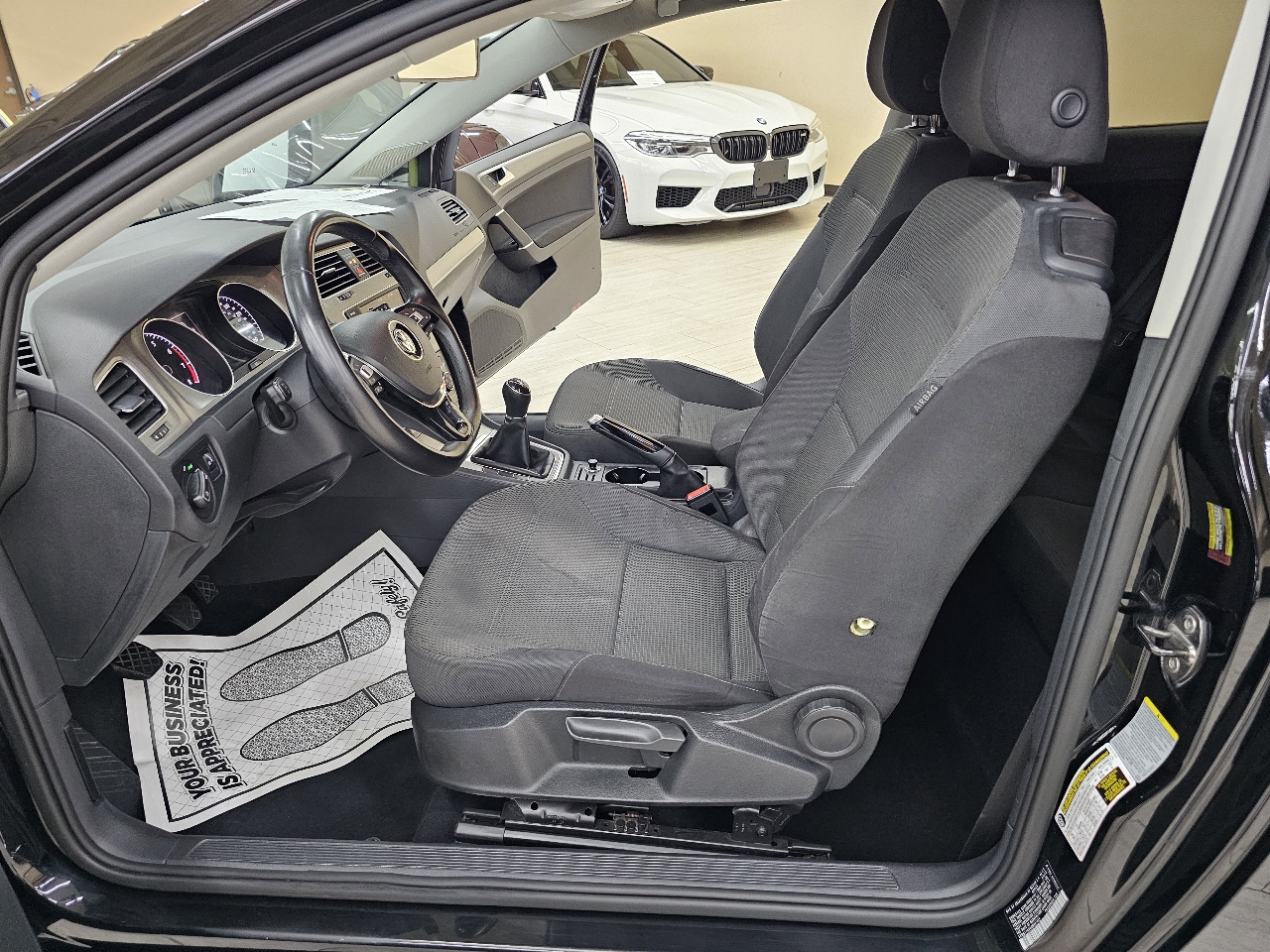 Volkswagen Golf  2016 Volkswagen Golf  2016