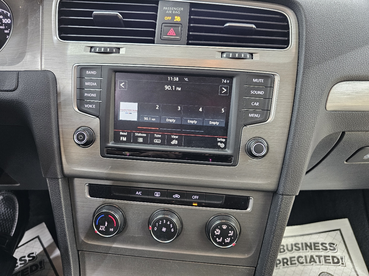 Volkswagen Golf  2016 Volkswagen Golf  2016