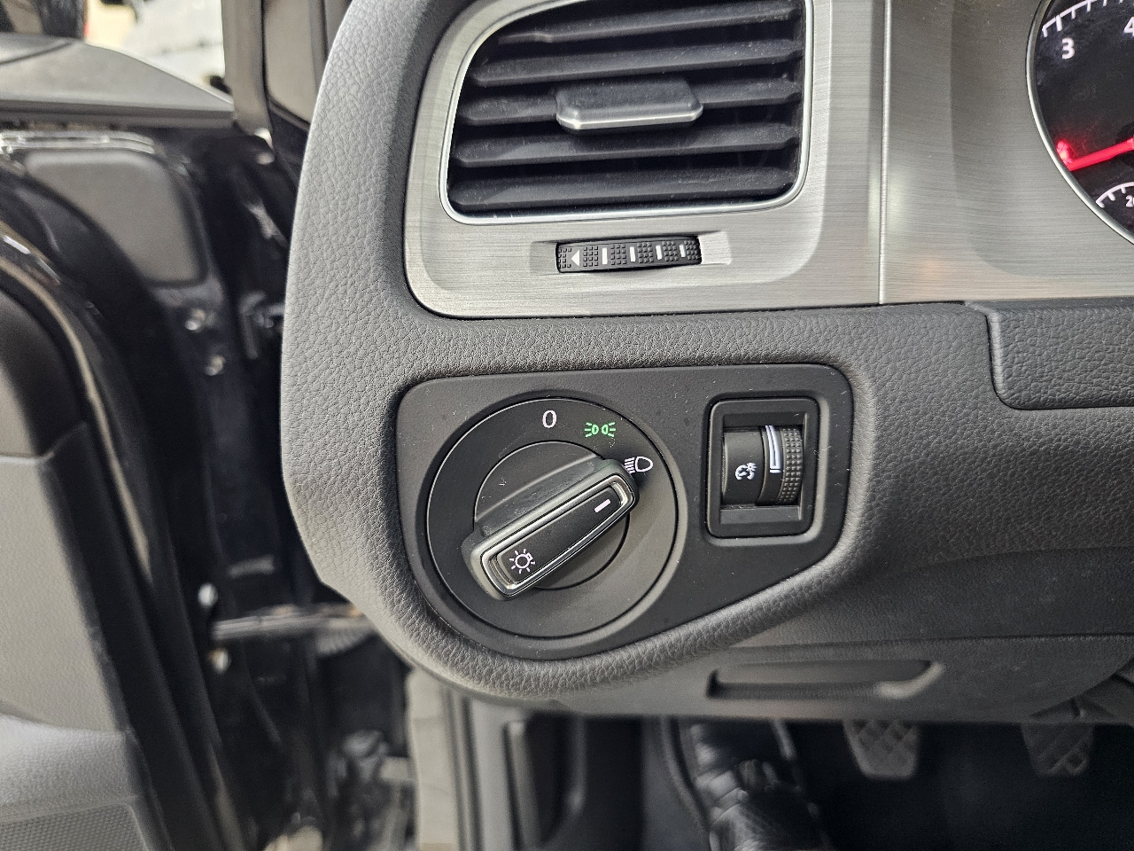 Volkswagen Golf  2016 Volkswagen Golf  2016