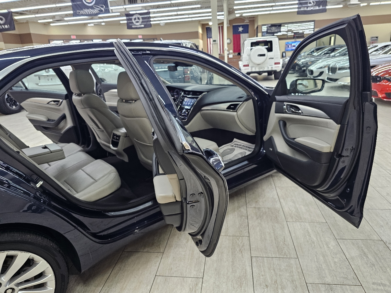 Cadillac CTS 2.0L Turbo Luxury AWD 2017 Cadillac CTS 2.0L Turbo Luxury AWD 2017