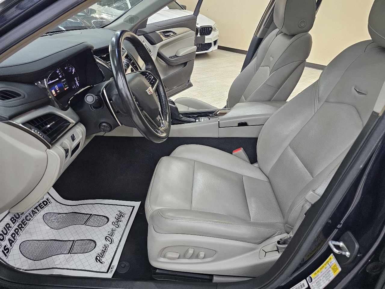 Cadillac CTS 2.0L Turbo Luxury AWD 2017 Cadillac CTS 2.0L Turbo Luxury AWD 2017