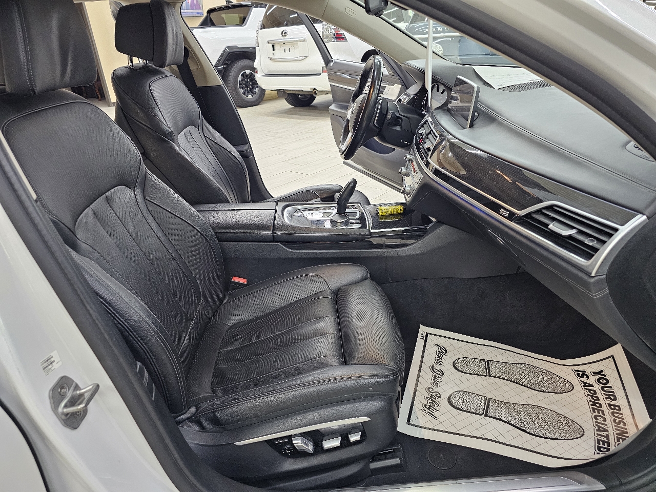 BMW 7-Series 740i 2016 BMW 7-Series 740i 2016