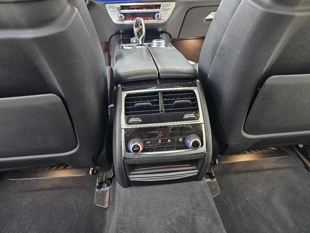 BMW 7-Series 740i 2016 BMW 7-Series 740i 2016