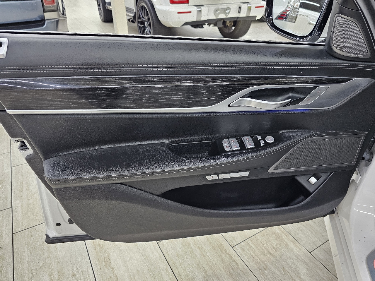 BMW 7-Series 740i 2016 BMW 7-Series 740i 2016