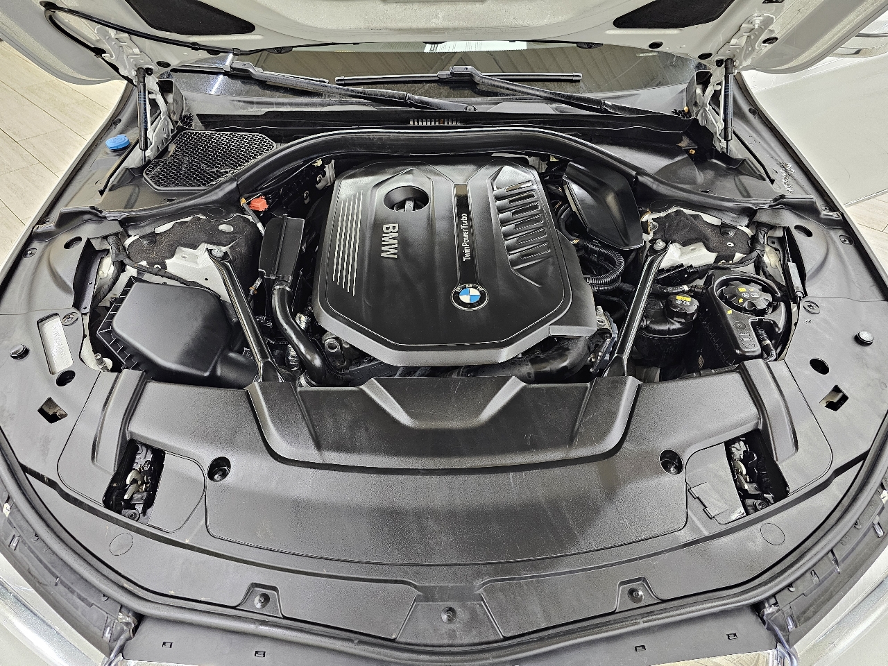 BMW 7-Series 740i 2016 BMW 7-Series 740i 2016